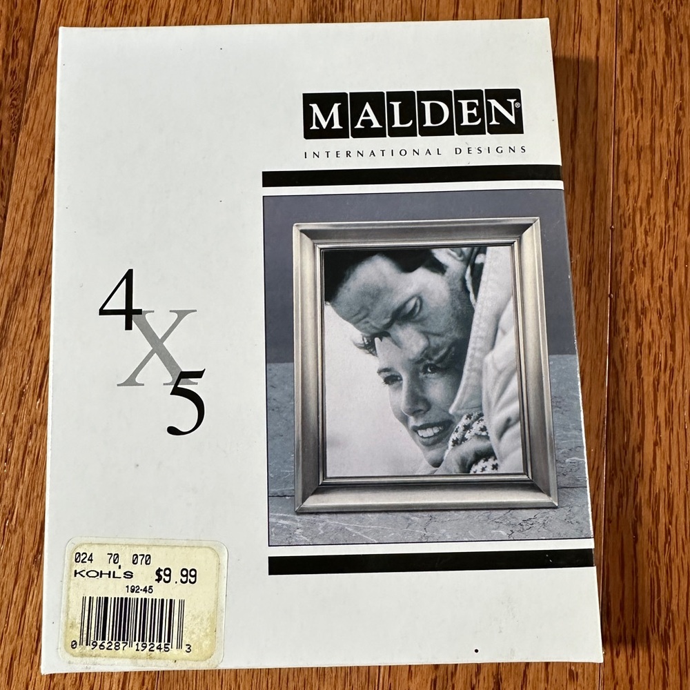 🆕Malden Set of 2 Pewter Picture Frames 4x5